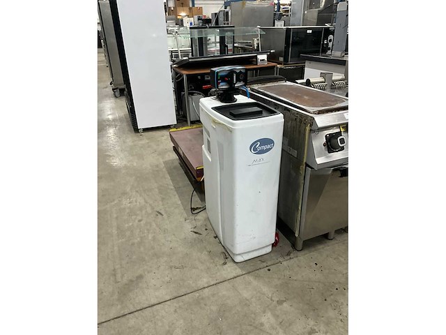 Lubron compact c-80 waterontharder - afbeelding 2 van  7