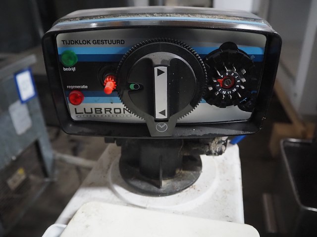 Lubron - afbeelding 5 van  6