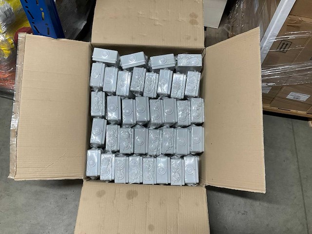 Luca installatiebox (74x) - afbeelding 1 van  1