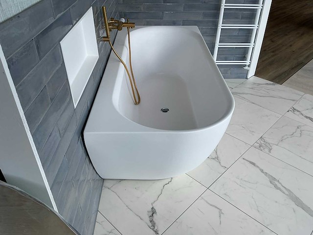 Luca sanitair - hoekbad 180 x 80 cm - afbeelding 5 van  7