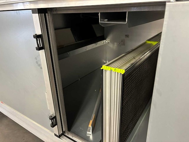 Lucam industriële luchtbehandelingskast / lbk-unit met warmtewisselaar en adiabatische koeling - afbeelding 2 van  11