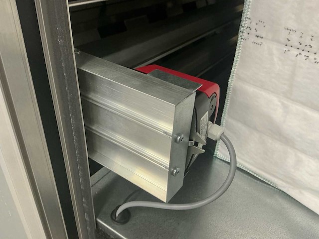 Lucam industriële luchtbehandelingskast / ventilatie-unit met warmtewisselaars en bypasssysteem - afbeelding 4 van  36