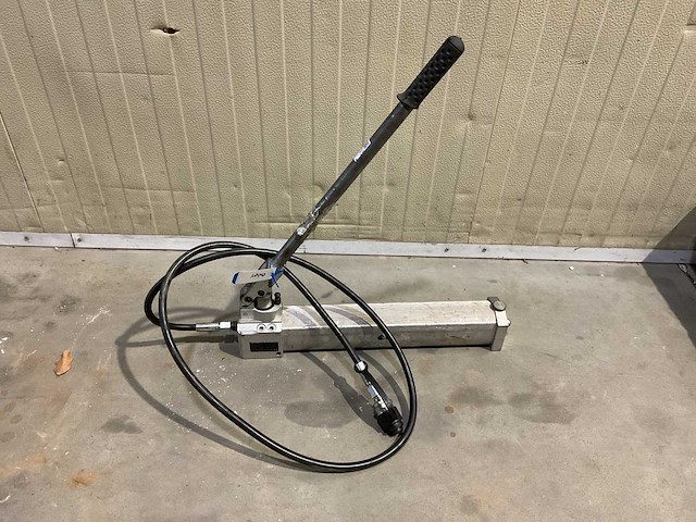 Lucas hydraulische pomp hand - afbeelding 1 van  4