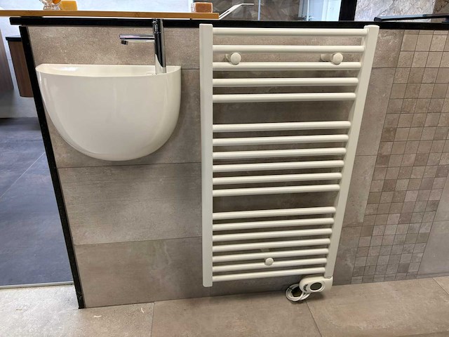 Lucca showroom wasbakset - afbeelding 1 van  3