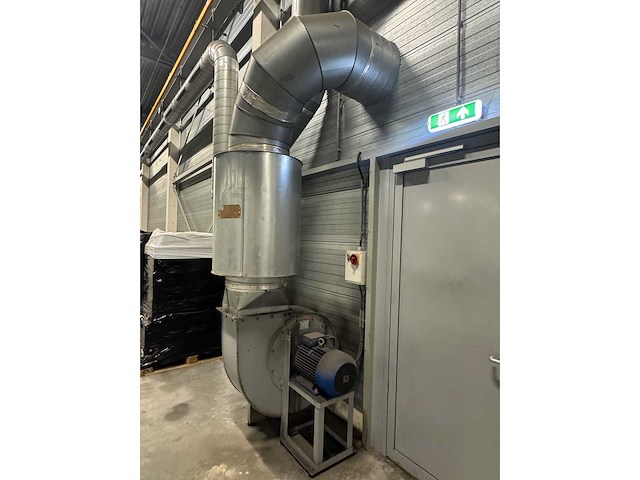 Luchtafzuiginstallatie v.v. rucon rif 450 industriële centrifugaalventilator + 75 meter kanaalwerk - afbeelding 4 van  11
