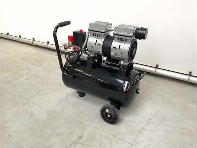 Luchtcompressor 24l model 3599 - afbeelding 1 van  13