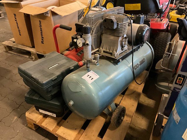 Luchtcompressor (2x) - afbeelding 1 van  2