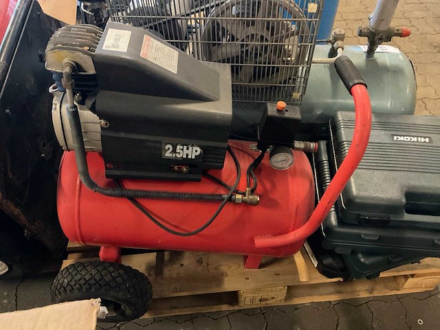 Luchtcompressor (2x) - afbeelding 2 van  2