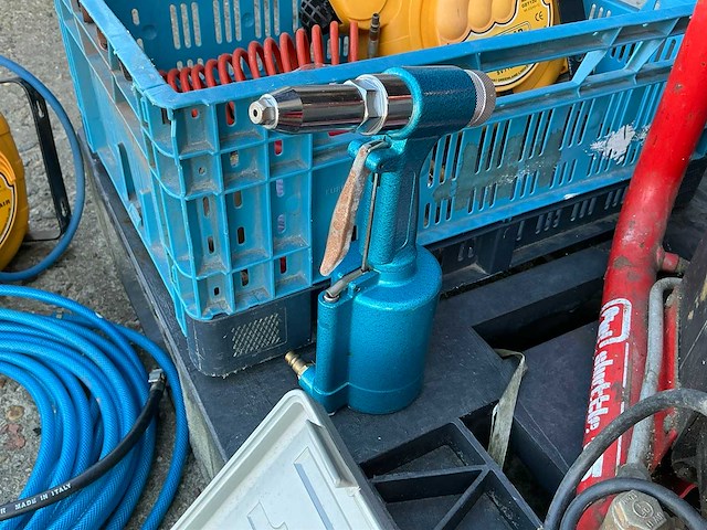 Luchtcompressor en pneumatisch gereedschap - afbeelding 4 van  9