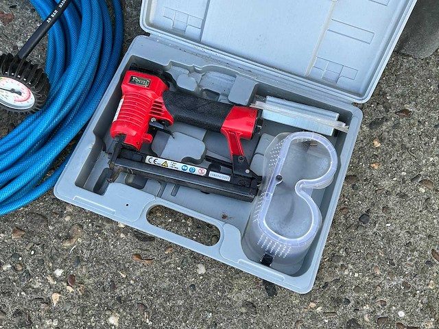 Luchtcompressor en pneumatisch gereedschap - afbeelding 5 van  9