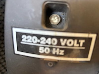 Luchtcompressor in kist - afbeelding 1 van  2