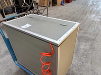 Luchtcompressor in kist - afbeelding 5 van  5