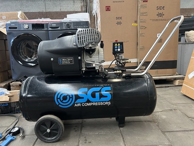 Luchtcompressor met accessoires, sgs - afbeelding 1 van  12