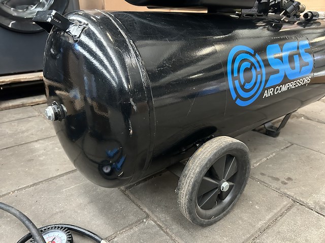 Luchtcompressor met accessoires, sgs - afbeelding 12 van  12