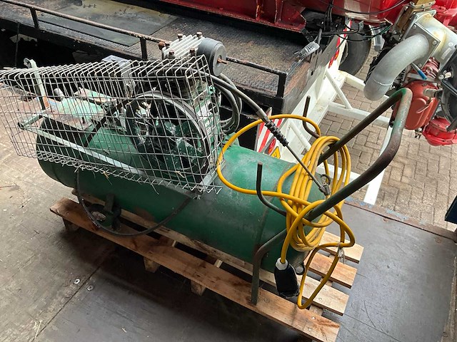 Luchtcompressor - afbeelding 2 van  3