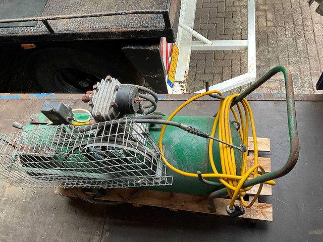 Luchtcompressor - afbeelding 3 van  3