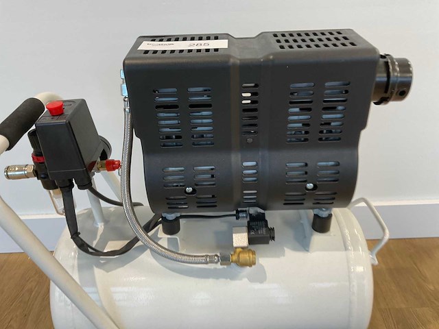 Luchtcompressor - afbeelding 4 van  5