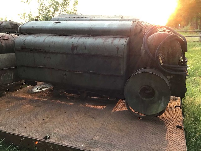 Luchtcompressor - afbeelding 12 van  16