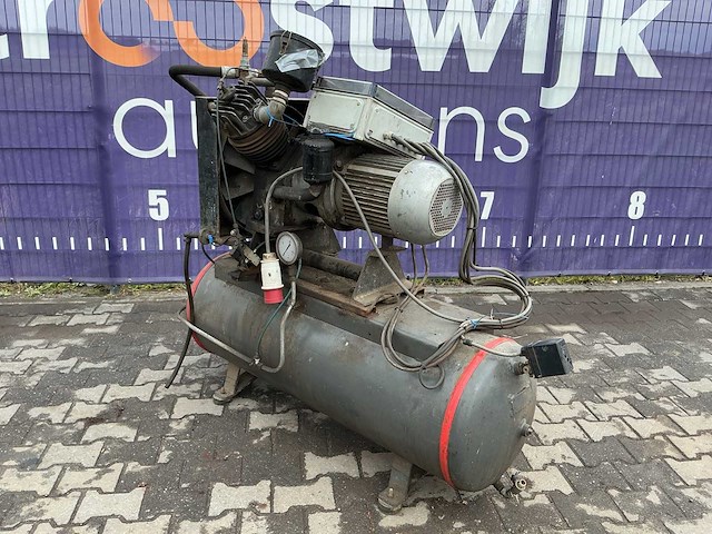 Luchtcompressor - afbeelding 2 van  8