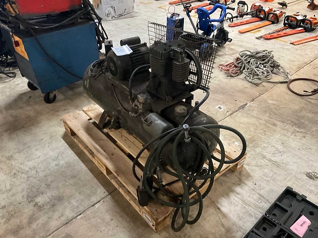 Luchtcompressor - afbeelding 2 van  7