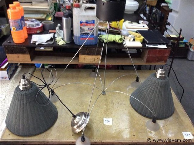 Luchter + hanglampen 2stuks - afbeelding 1 van  5