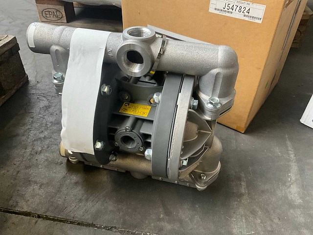 Luchtgedreven membraanpomp (2x) - afbeelding 6 van  8