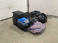 Luchthaven bagage met onbekende inhoud - afbeelding 2 van  6