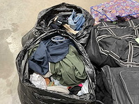 Luchthaven bagage met onbekende inhoud - afbeelding 6 van  6