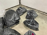 Luchthaven bagage met onbekende inhoud - afbeelding 5 van  5