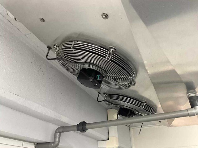 Luchtkoeling installatie (gedemonteerd) - afbeelding 2 van  7