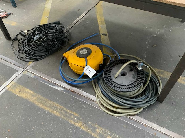 Luchtslanghaspels en verlengsnoeren - afbeelding 1 van  3