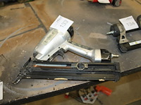 Luchtspijkerpistool ecotools. - afbeelding 1 van  1