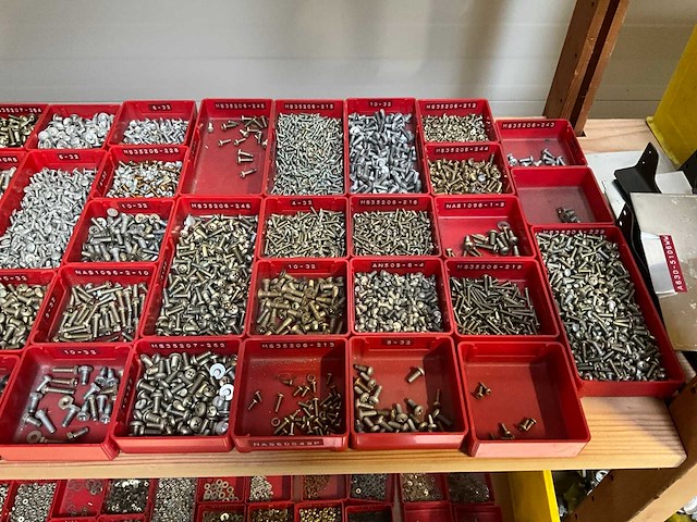 Luchtvaart bevestigings materiaal - afbeelding 4 van  7