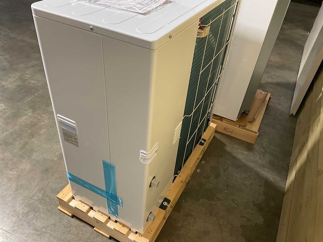 Lucht/water-warmtepomp 11kw - blw mono-k met verwarmingselement - afbeelding 4 van  8
