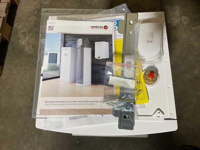 Lucht/water-warmtepomp 16kw - blw split (c) met verwarmelement - afbeelding 11 van  11