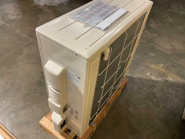 Lucht/water-warmtepomp 8kw - blw split d met verwarmelement - afbeelding 8 van  13