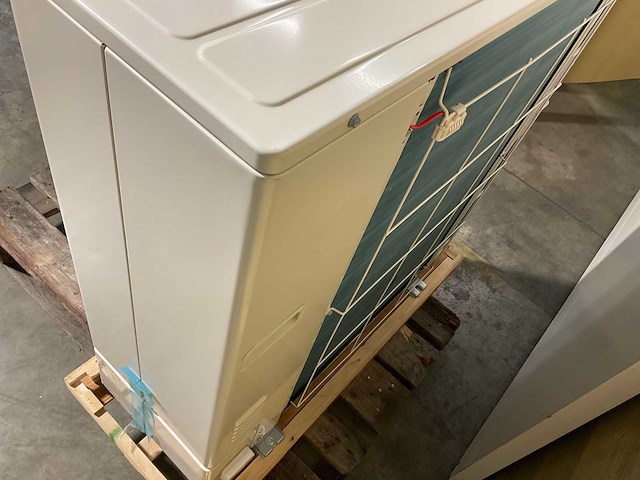 Lucht/water-warmtepomp 8kw - blw split-p (c) met verwarmelement - afbeelding 7 van  12