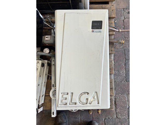 Lucht/water-warmtepompinstallatie, techneco elga, remeha en toshiba, 2014 - afbeelding 8 van  10