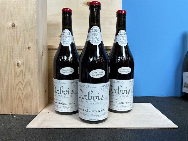 Lucien aviet et fils arbois rode wijn 2023 (8x) - afbeelding 1 van  3