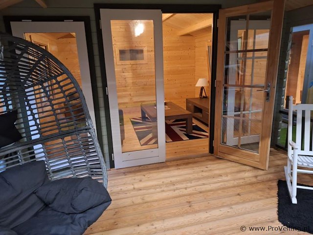 Lugarde blokhutveranda - 600x440cm - afbeelding 7 van  11