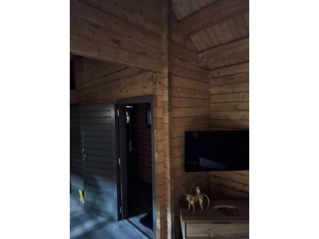 Lugarde (vuren) blokhut - 890x470cm - afbeelding 18 van  19