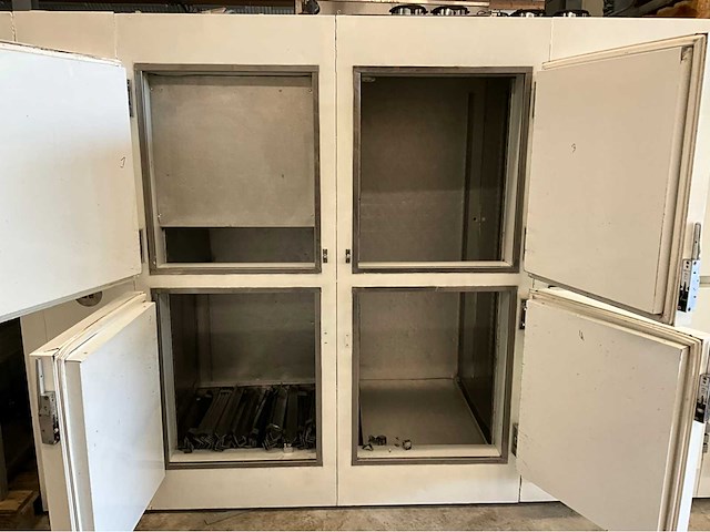 Luikenkast - afbeelding 12 van  15