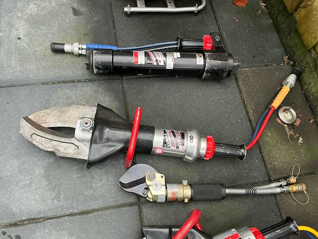 Lukas - hydraulisch redgereedschap (6x) - afbeelding 15 van  19