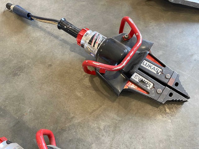 Lukas - lsp 30t - jaws of life hydraulische spreider - afbeelding 1 van  5