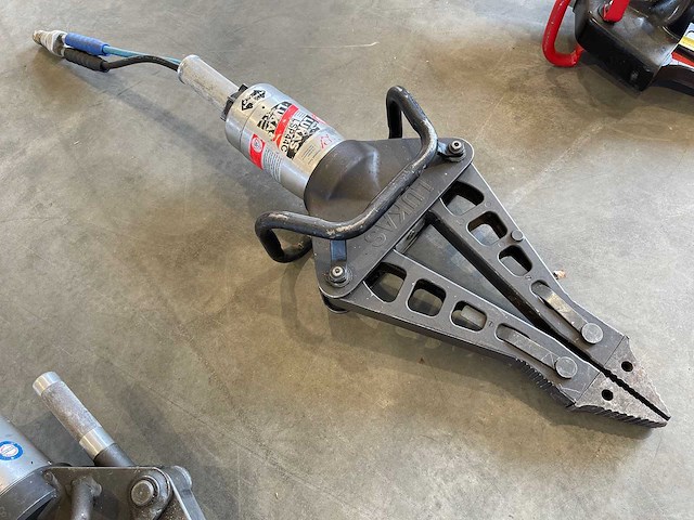 Lukas - lsp 44c - jaws of life hydraulische spreider - afbeelding 1 van  5