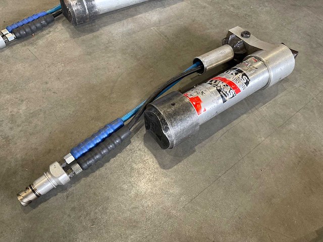 Lukas - ltr 6/570 - jaws of life hydraulische telescopische reddingscilinder/ stemel - afbeelding 1 van  5