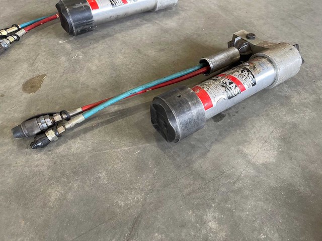 Lukas - ltr 6/570 - jaws of life hydraulische telescopische reddingscilinder/ stemel - afbeelding 1 van  5