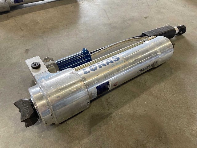 Lukas - r 422 - jaws of life hydraulische telescopische reddingscilinder/ stemel - afbeelding 2 van  5