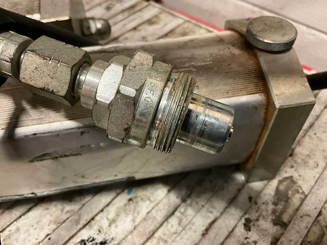 Lukas lh2/0,9-70 hydraulische hogedruk handpomp (5x) - afbeelding 2 van  6