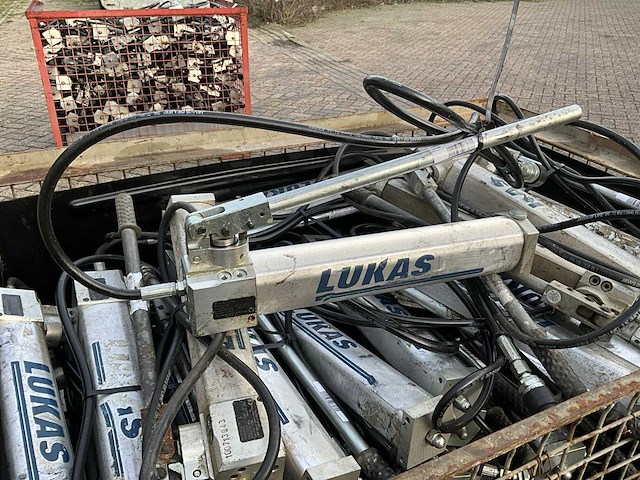 Lukas lh2/0,9-70 hydraulische hogedruk handpomp (63x) - afbeelding 2 van  6